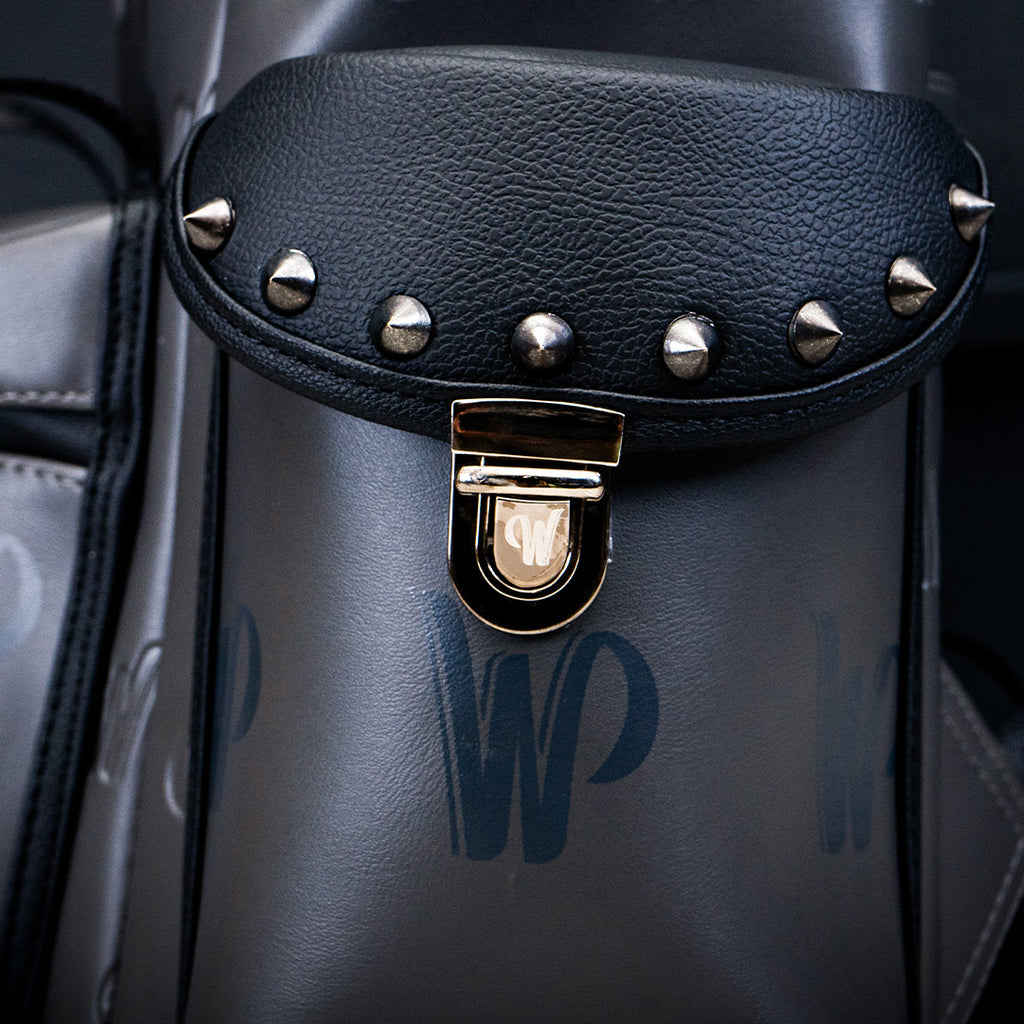BAG W