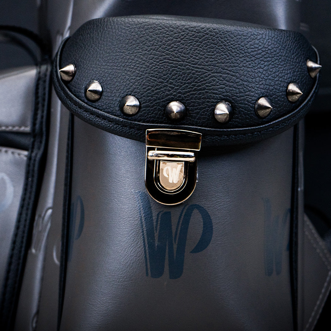 BAG W